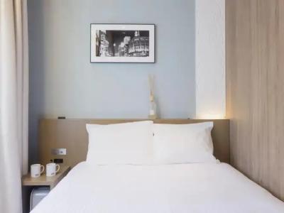 NJV Athens Plaza - 41