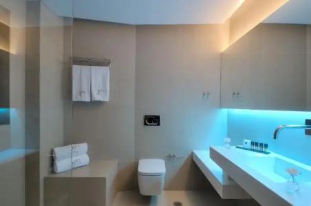 O&B Athens Boutique - 175