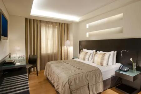 O&B Athens Boutique - 27