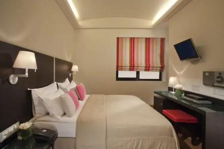 O&B Athens Boutique - 39