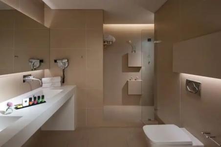 O&B Athens Boutique - 64