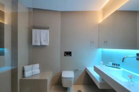 O&B Athens Boutique - 163