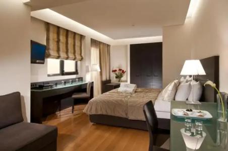 O&B Athens Boutique - 58