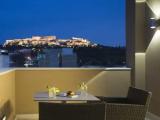 Junior Suite with balcony and with city view