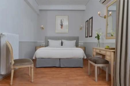 Acropolis Ami Boutique - 4
