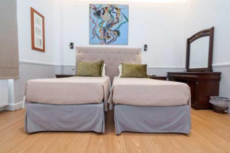 Acropolis Ami Boutique - 101
