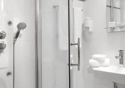 Acropolis Ami Boutique - 62