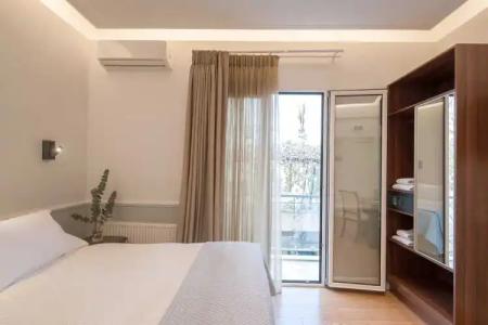 Acropolis Ami Boutique - 131