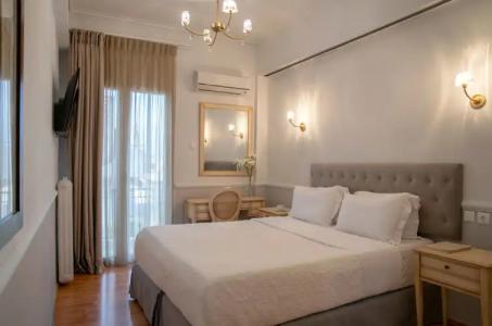 Acropolis Ami Boutique - 8
