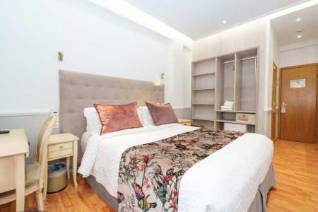 Acropolis Ami Boutique - 118