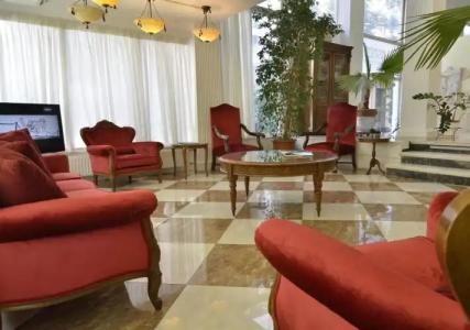 Acropolis Ami Boutique - 27