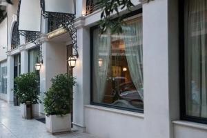 Athens Atrium Hotel & Jacuzzi Suites, Athens