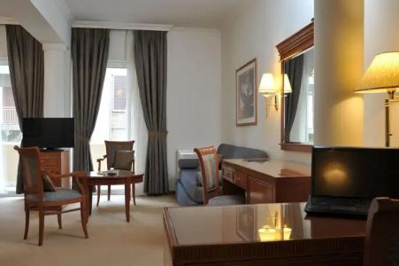 Athens Atrium & Jacuzzi Suites - 94