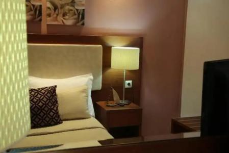 Chryssi Akti, Sure Collection - 40