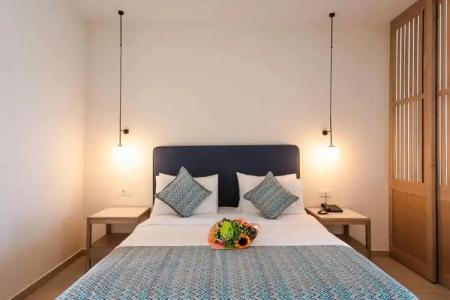 Silver Beach & Apartments - 35