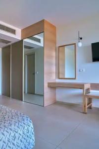 Silver Beach & Apartments - 83