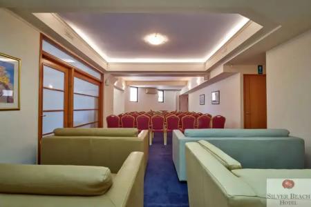 Silver Beach & Apartments - 17