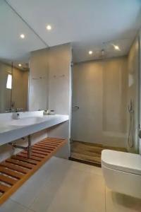 Silver Beach & Apartments - 9