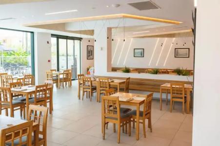 Silver Beach & Apartments - 48