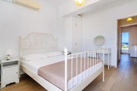 Archontiki City - 122