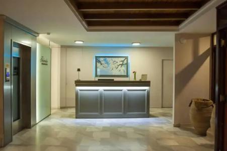 Fedriades Delphi - 15