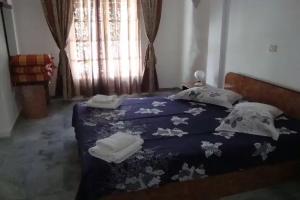 Agia Marina - Hotels
