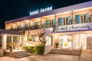 Danae Hotel, Aegina Town