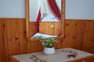 Diamanto Rooms, Eretria