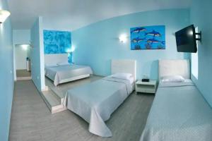 Nautilus Dome Hotel, Fira