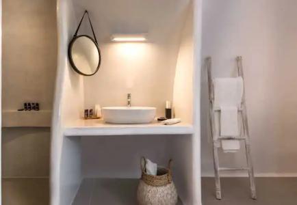 Nefeles Luxury Suites - 216