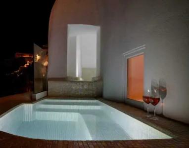 Nefeles Luxury Suites - 244