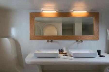 Nefeles Luxury Suites - 183