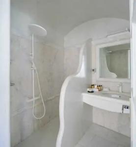 Nefeles Luxury Suites - 239