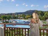 Deluxe Suite with pool view