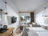 Superior with Individual Pool Double room