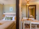2 Bedrooms Luxury with Outdoor Jetted Tub Suite with sea view