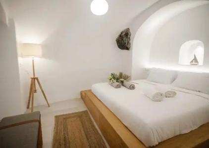 Oia Mare Villas