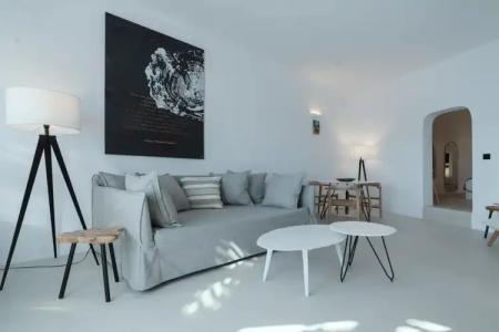 Ikies Santorini - 13