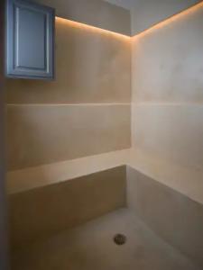 Ikies Santorini - 230