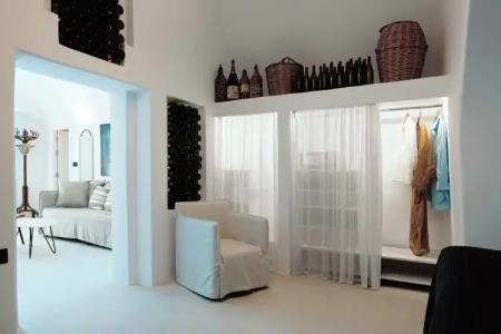 Ikies Santorini - 70