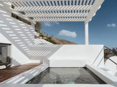 Ikies Santorini - 95