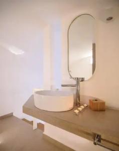Muses Cycladic Suites - 136