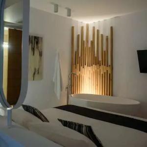 Muses Cycladic Suites - 112