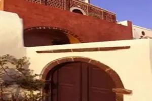 1864 The Sea Captain's House, Oia