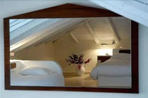 Mistral Hotel, Hydra