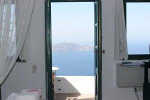 Afroessa Hotel by Pearl Hotel Collection, Imerovigli