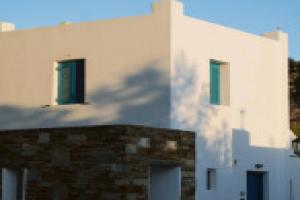 Far Out Village Hotel, Mylopotas