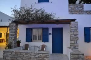 Brother's Hotel, Ios Chora