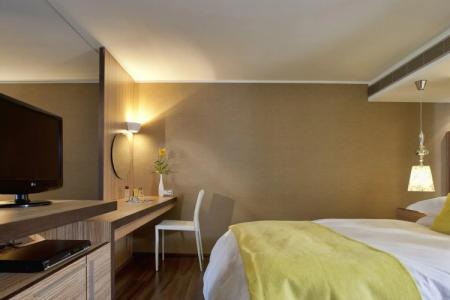 Olympic Palace - 128