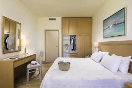 Kassandra Palace Seaside Resort - 2